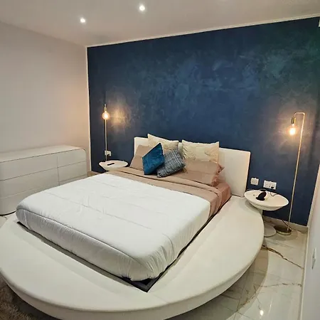 Blu Di Malta - Luxurious Designer *